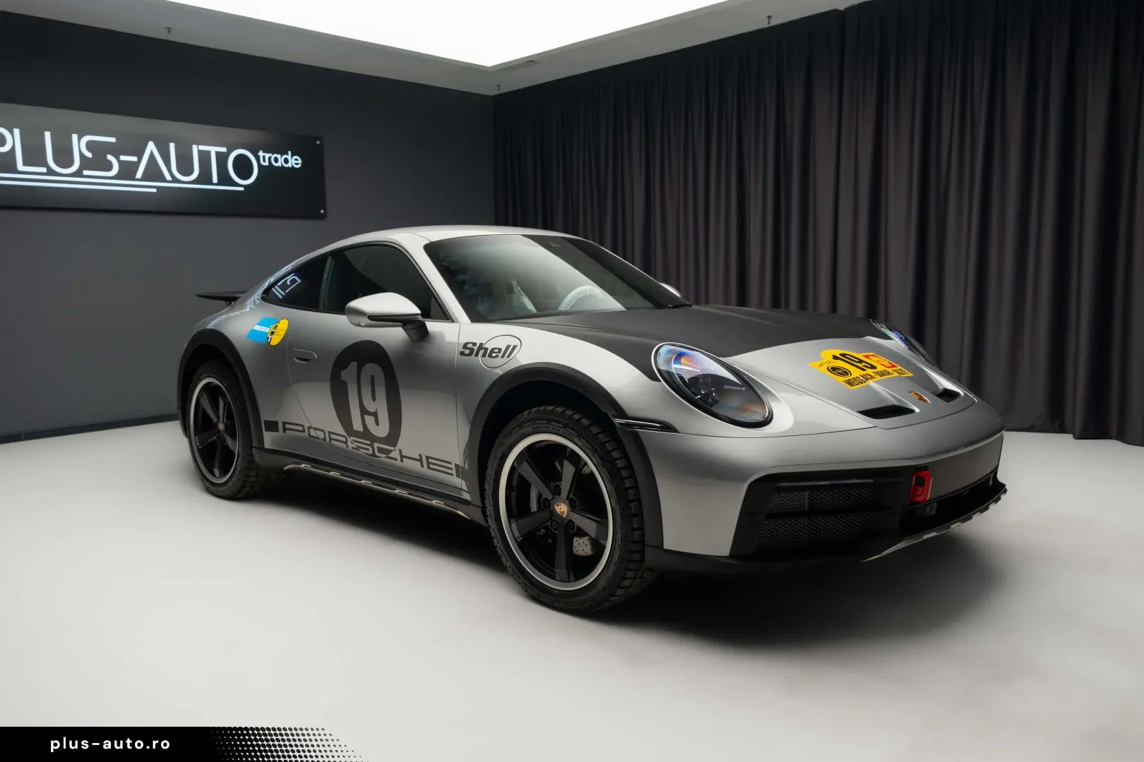 Porsche 992 911 Dakar