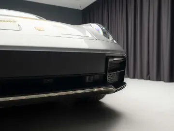 Porsche 992 911 Dakar