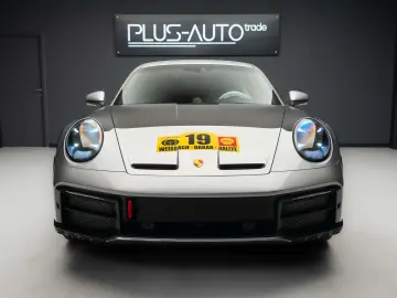 Porsche 992 911 Dakar