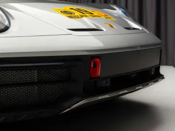 Porsche 992 911 Dakar