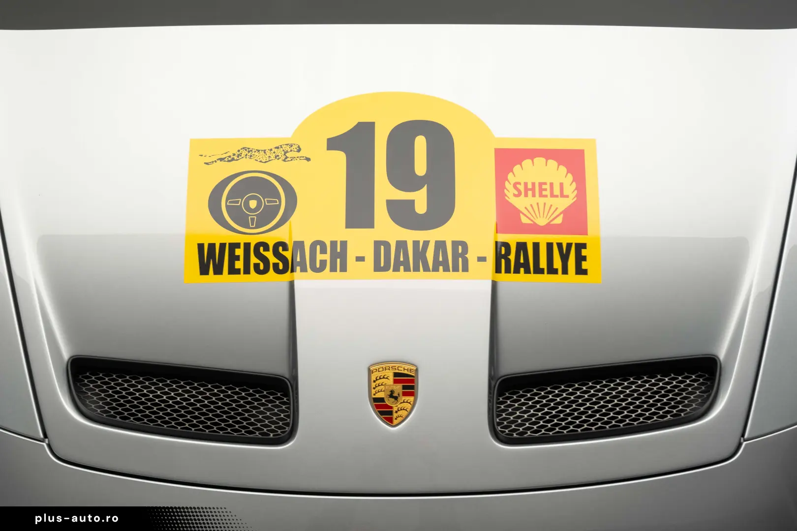 Porsche 992 911 Dakar