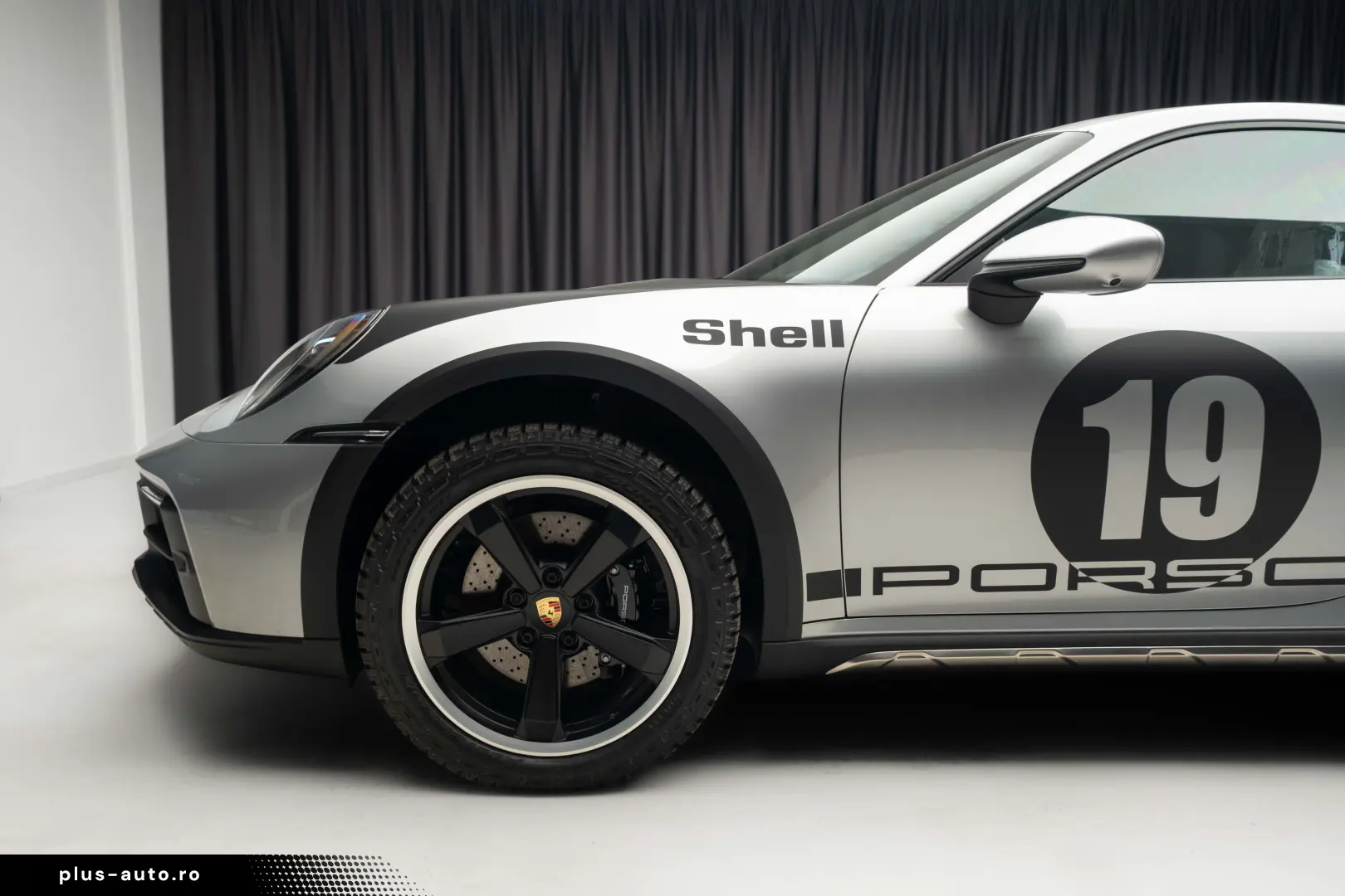 Porsche 992 911 Dakar