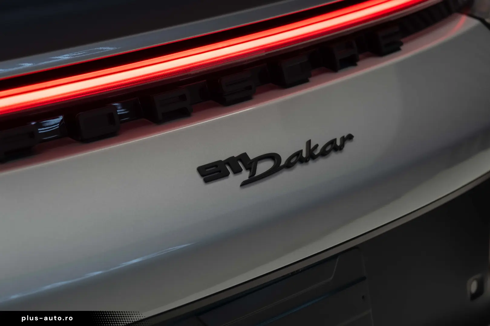 Porsche 992 911 Dakar