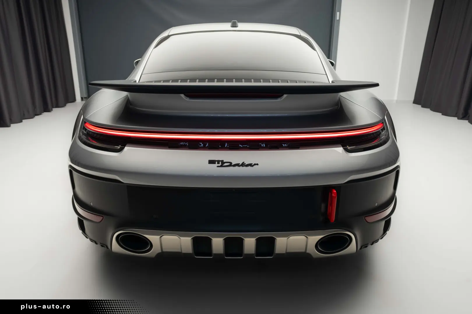 Porsche 992 911 Dakar