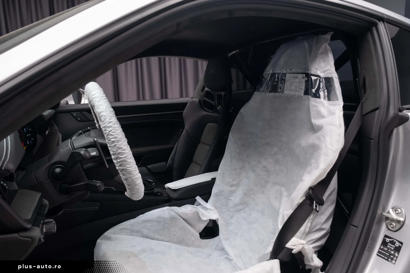 Porsche 992 911 Dakar