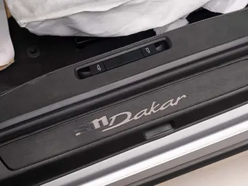 Porsche 992 911 Dakar