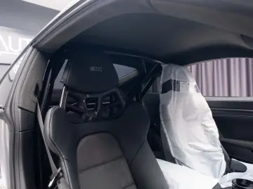 Porsche 992 911 Dakar