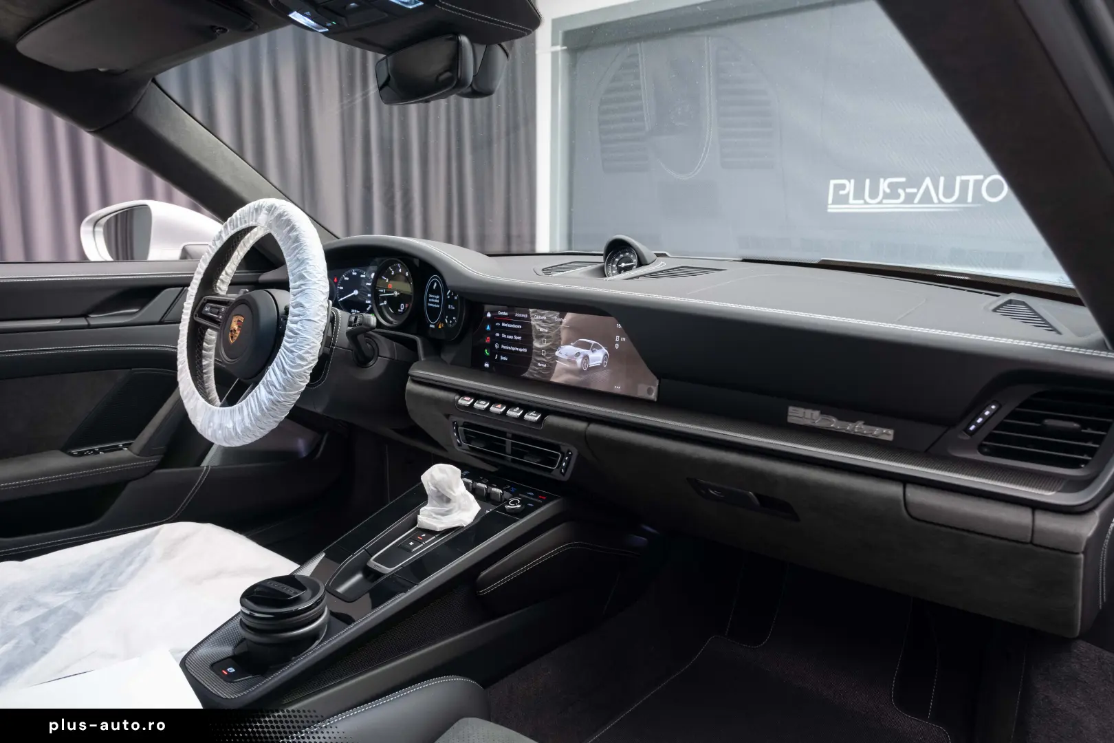 Porsche 992 911 Dakar