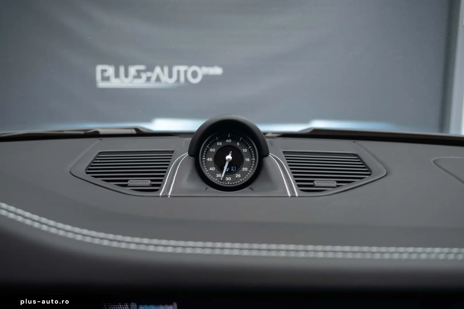 Porsche 992 911 Dakar