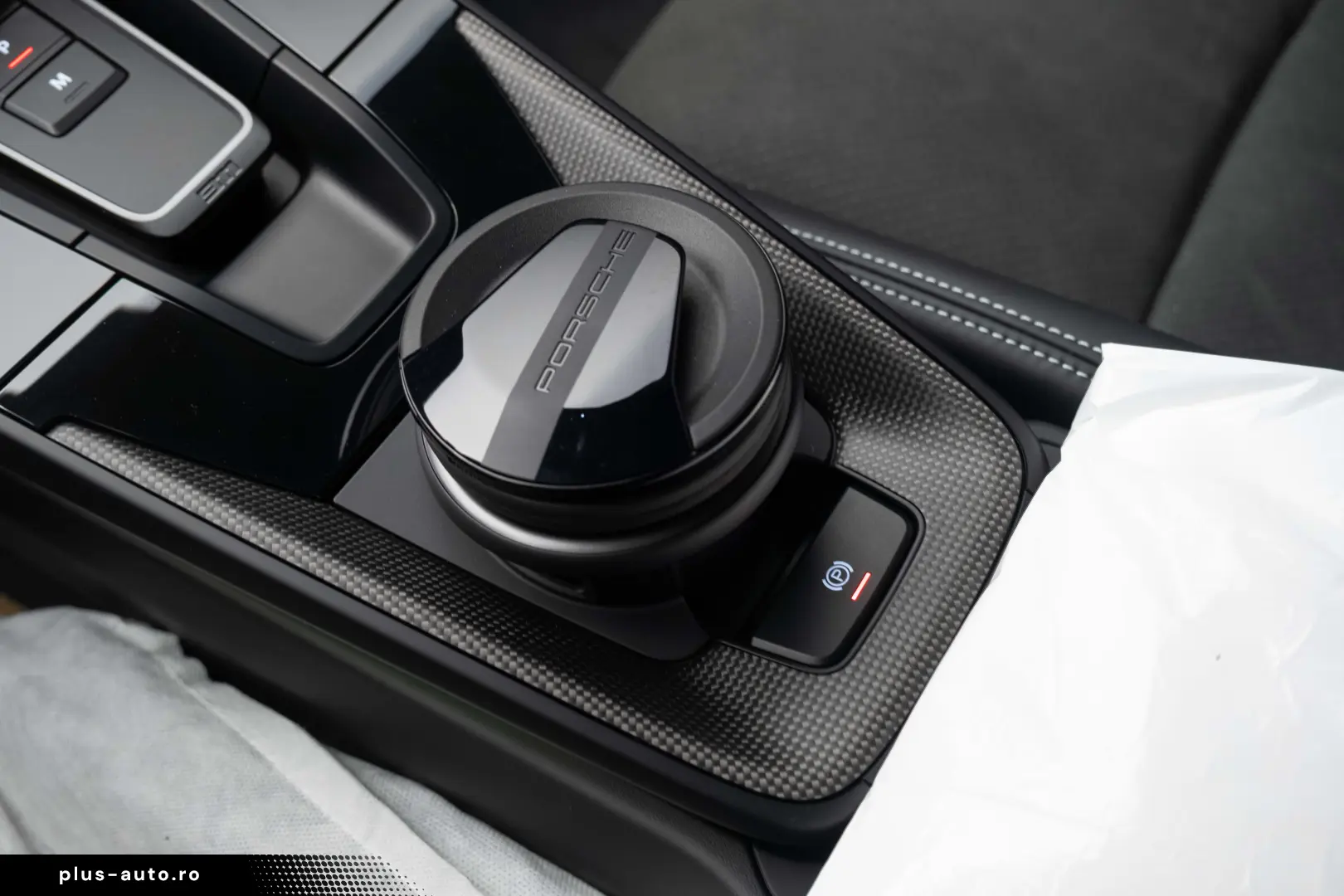 Porsche 992 911 Dakar