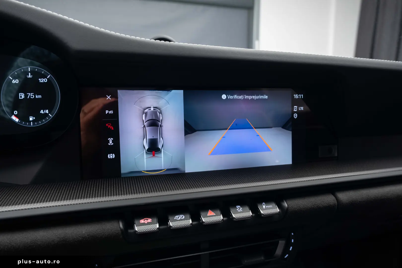 Porsche 992 911 Dakar