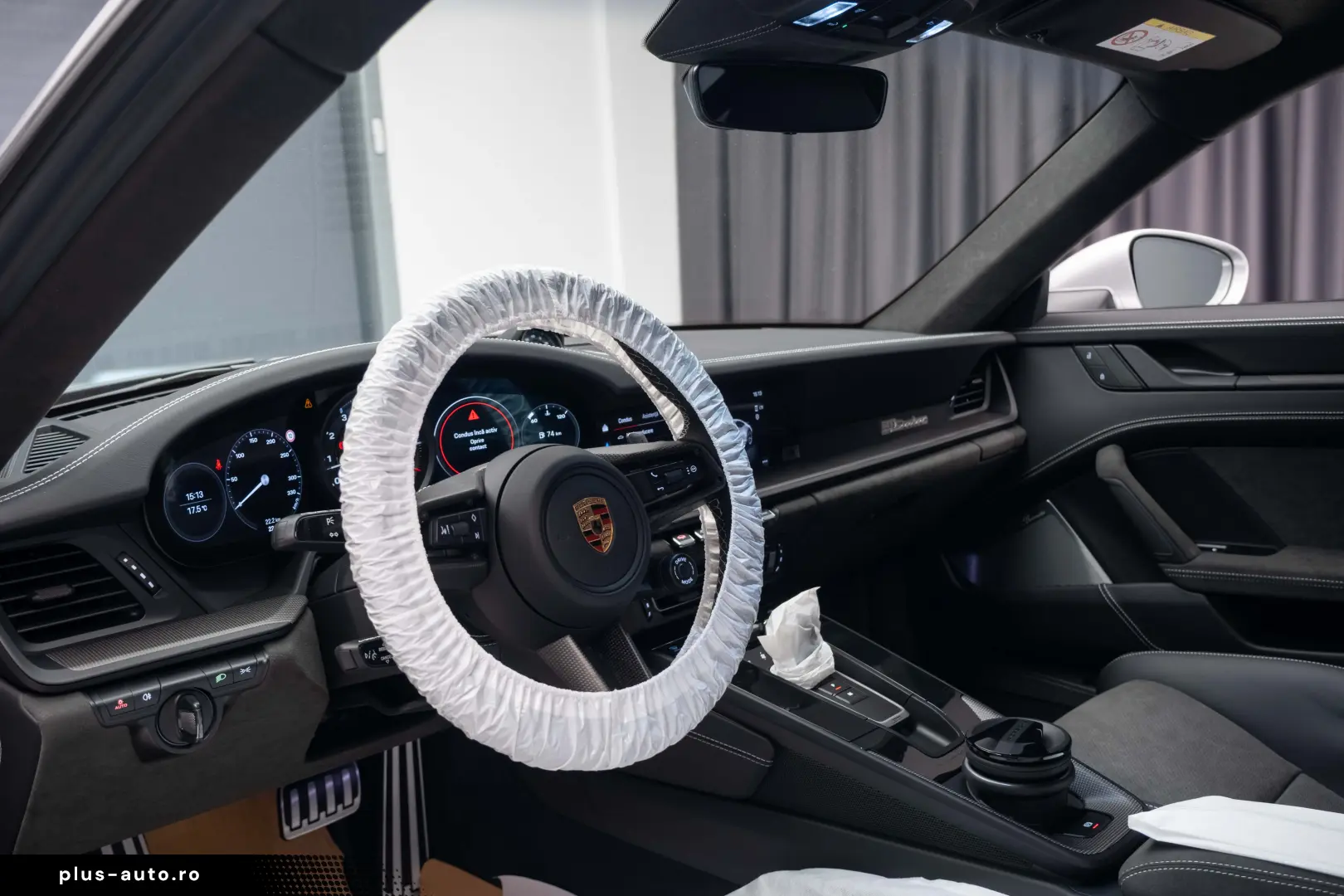 Porsche 992 911 Dakar