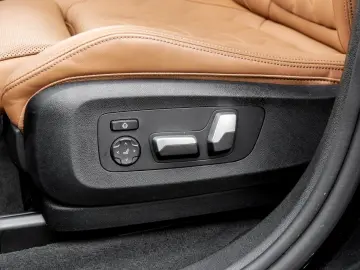 BMW X6 xDrive30d M SPORT AHK H K HuD DA 360