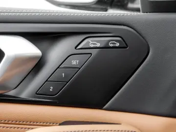 BMW X6 xDrive30d M SPORT AHK H K HuD DA 360