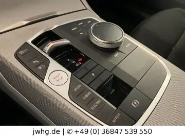 BMW 320 e Lim Facelift Widescreen Driving Ass DAB