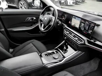 BMW 320e LED AHK DAB SHZ WIDESCREEN