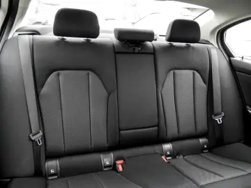 BMW 320e LED AHK DAB SHZ WIDESCREEN