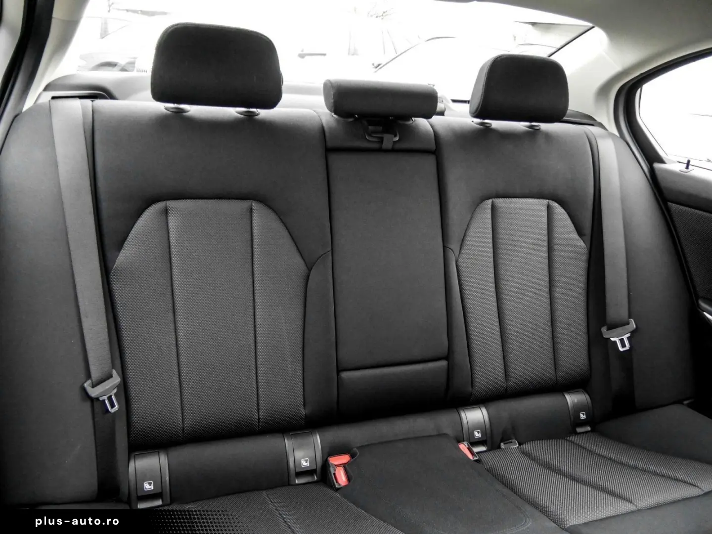 BMW 320e LED AHK DAB SHZ WIDESCREEN