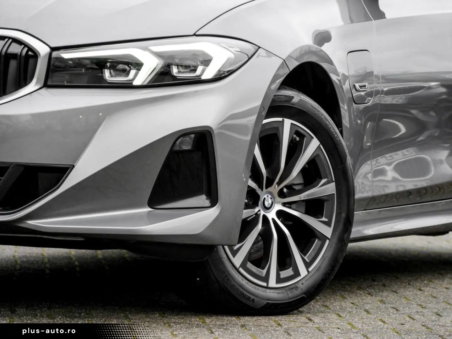 BMW 320e LED AHK DAB SHZ WIDESCREEN