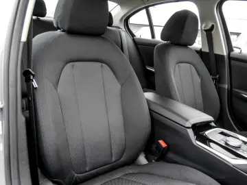 BMW 320e LED AHK DAB SHZ WIDESCREEN