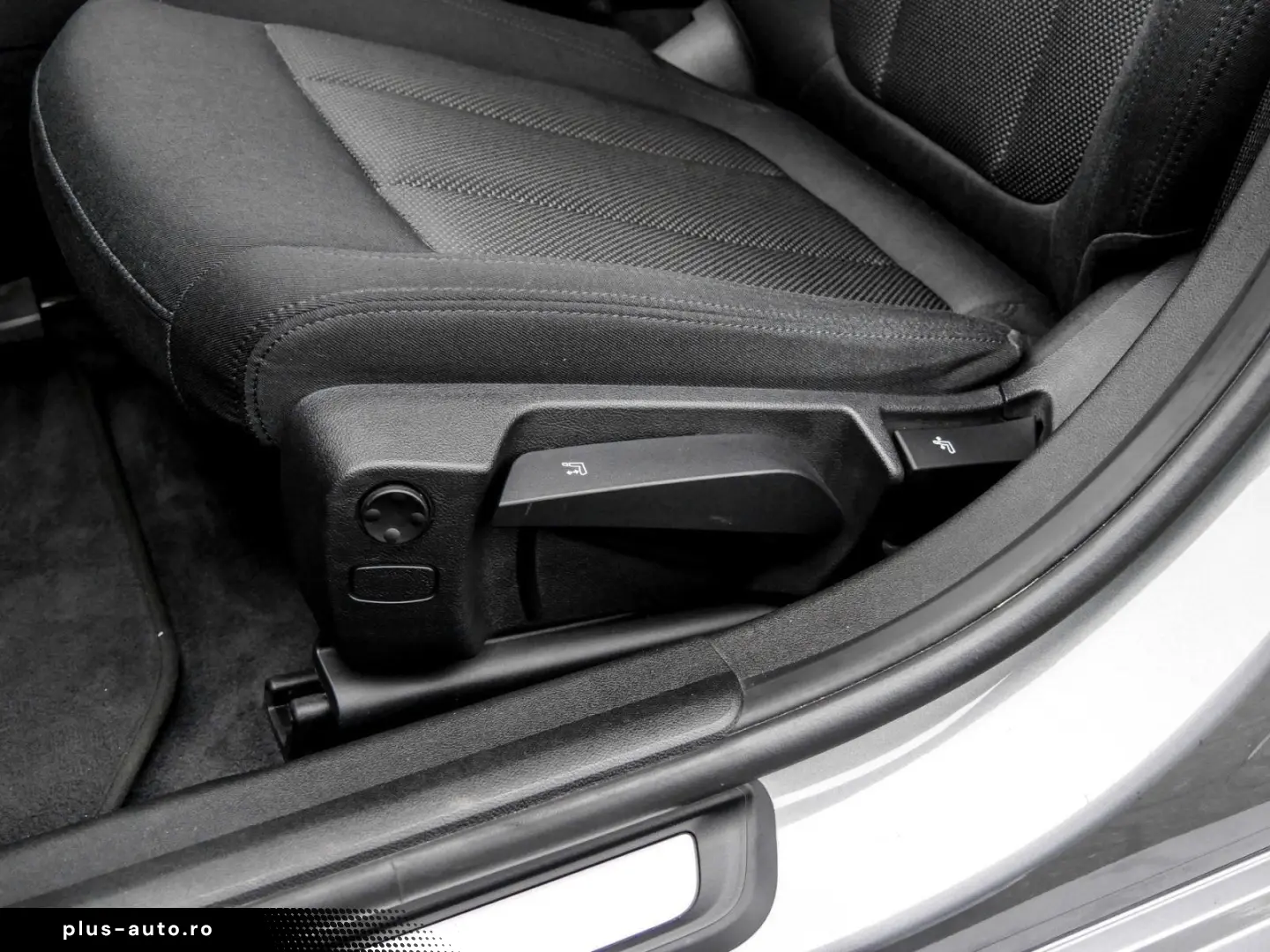 BMW 320e LED AHK DAB SHZ WIDESCREEN