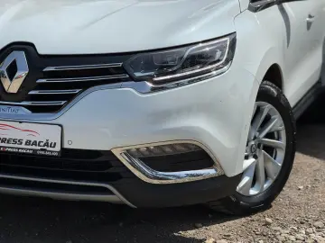 RENAULT ESPACE INITIALE PARIS