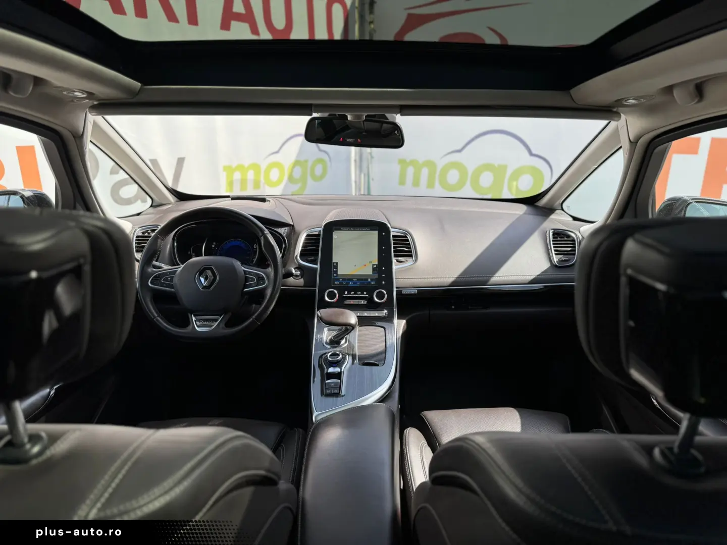 RENAULT ESPACE INITIALE PARIS