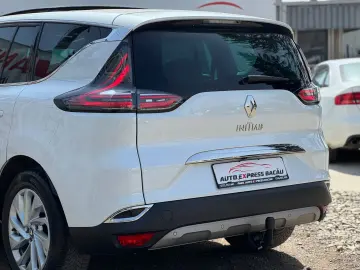 RENAULT ESPACE INITIALE PARIS