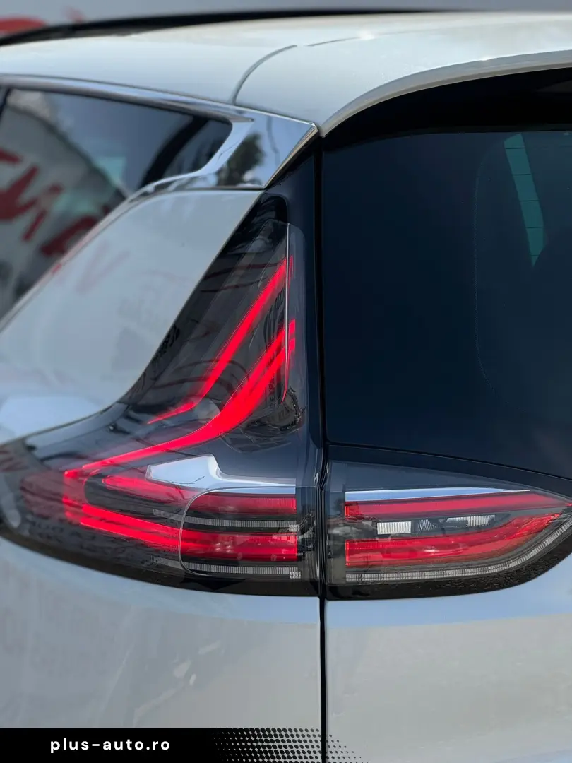 RENAULT ESPACE INITIALE PARIS