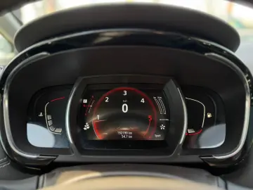 RENAULT ESPACE INITIALE PARIS