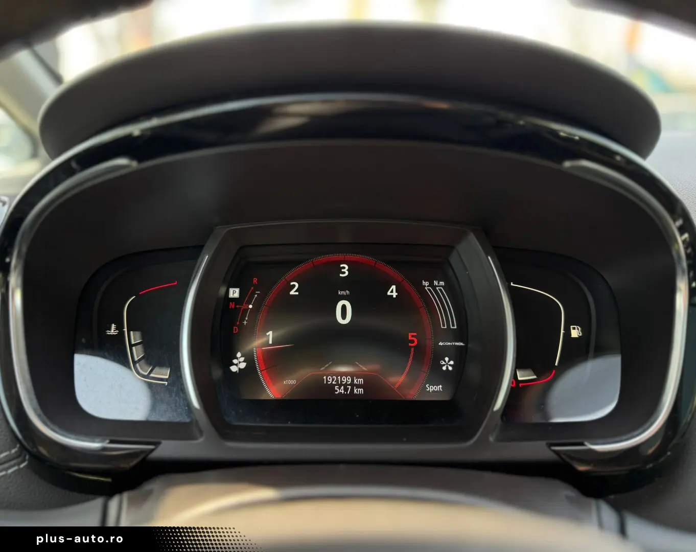 RENAULT ESPACE INITIALE PARIS