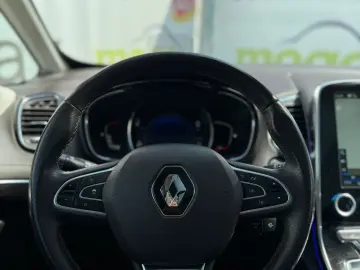 RENAULT ESPACE INITIALE PARIS