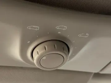 RENAULT ESPACE INITIALE PARIS