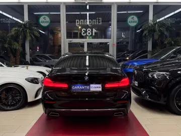 BMW 520d xDrive Luxury Line LASER LIVE-COCKPIT 1.HD