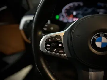 BMW 520d xDrive Luxury Line LASER LIVE-COCKPIT 1.HD