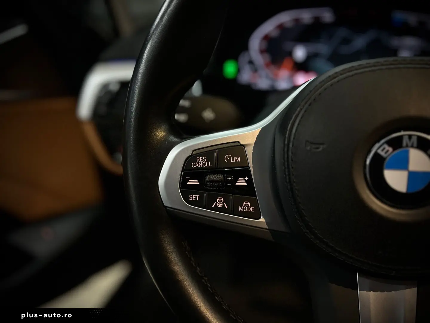 BMW 520d xDrive Luxury Line LASER LIVE-COCKPIT 1.HD