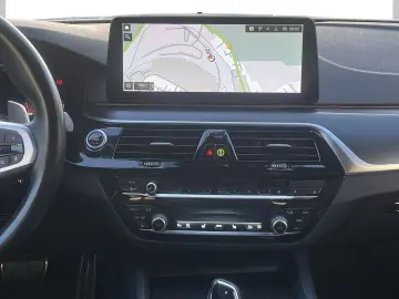 BMW 520d xDrive M SPORT LC PROF LEDER HUD ALARM HIFI