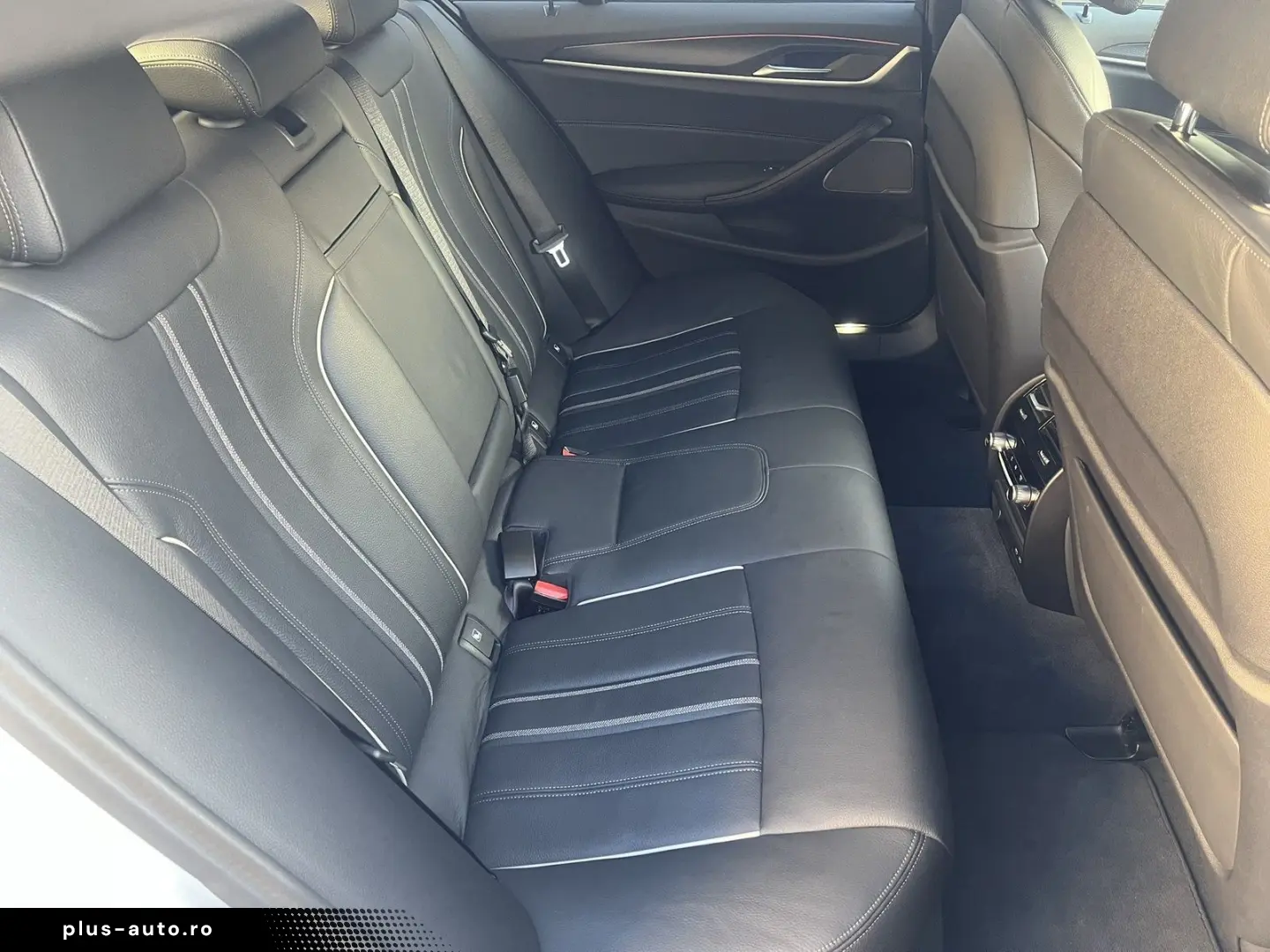 BMW 520d xDrive M SPORT LC PROF LEDER HUD ALARM HIFI