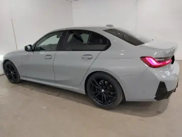 BMW 320d Limousine xDrive M Sport AHK HiFi STHZ LRHZ