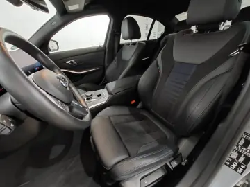 BMW 320d Limousine xDrive M Sport AHK HiFi STHZ LRHZ