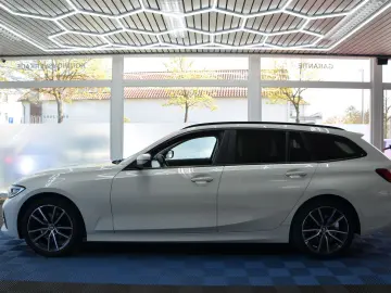 BMW 320d xDrive Touring  AUTOMATIK LED LIVE COCKPIT