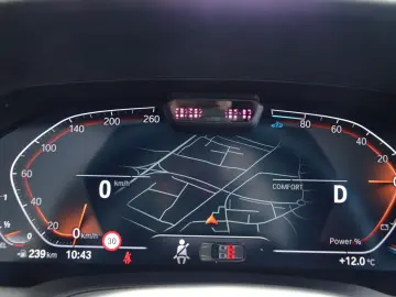 BMW 320d xDrive Touring  AUTOMATIK LED LIVE COCKPIT