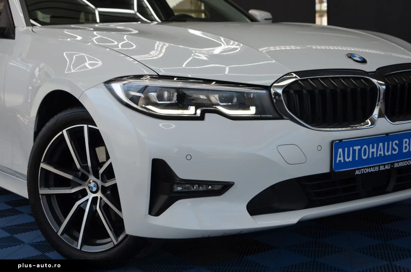 BMW 320d xDrive Touring  AUTOMATIK LED LIVE COCKPIT