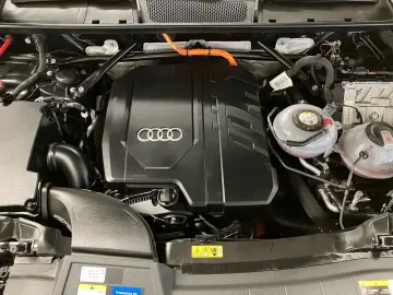 AUDI Q5 S-LINE QUATTRO 55TFSI 367PS.STRONIC.MATRIX.NA