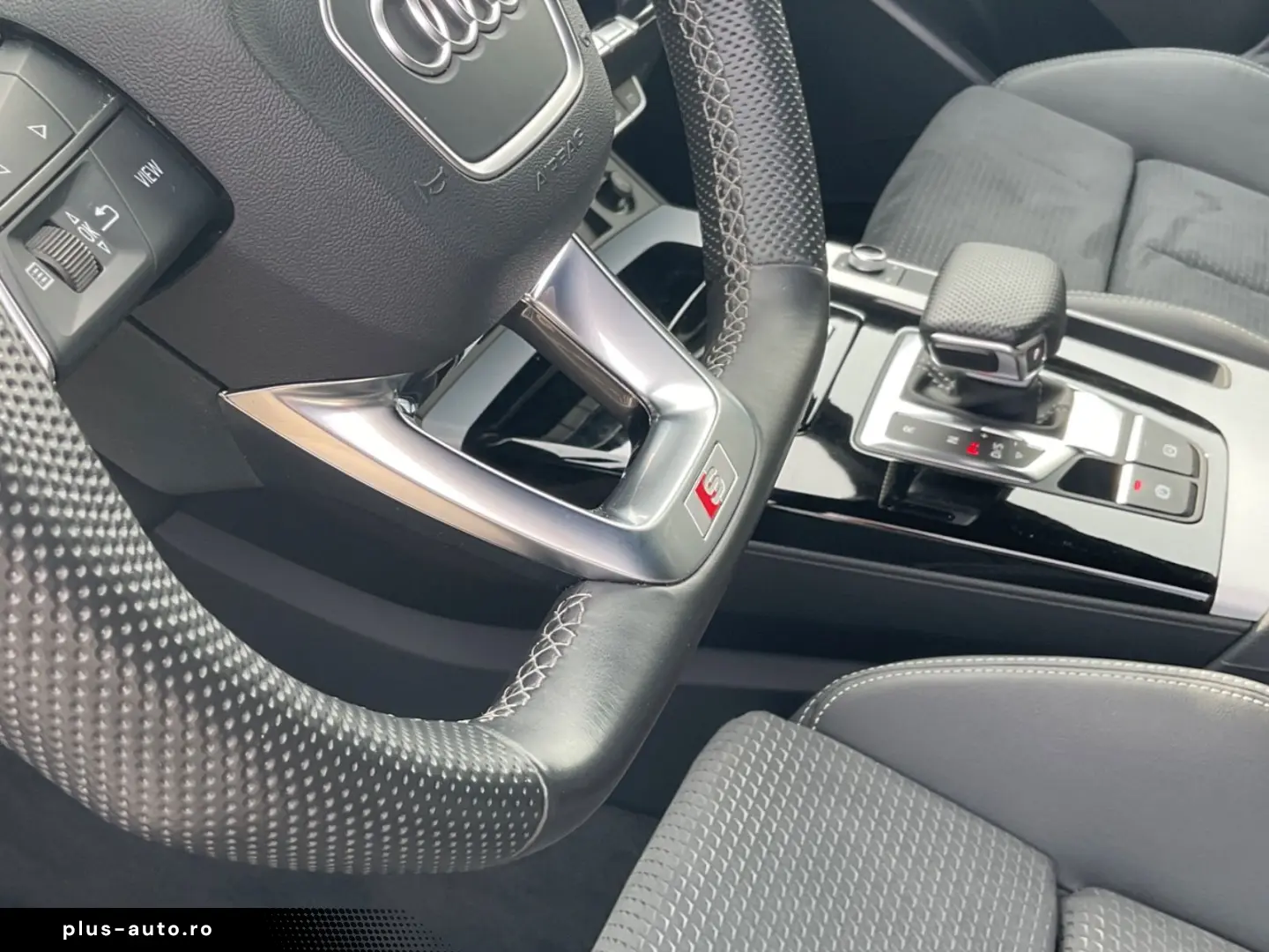 AUDI Q5 40 TDI quattro S-tronic S-line AHK LED RFK