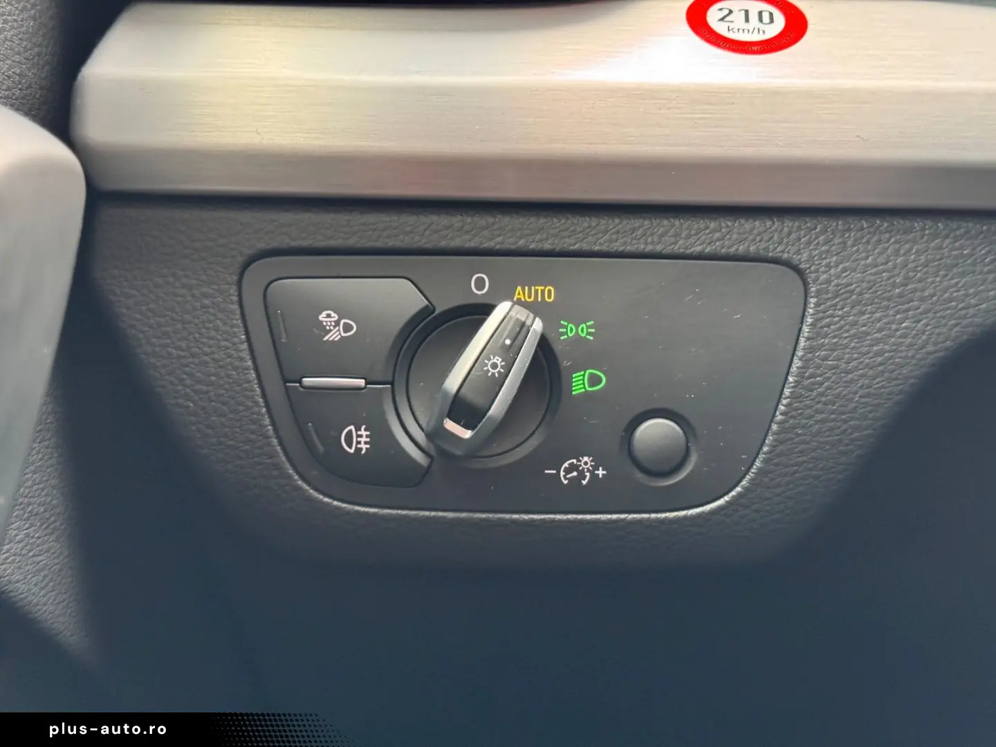 AUDI Q5 40 TDI quattro S-tronic S-line AHK LED RFK