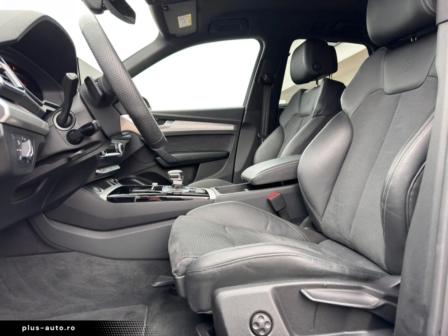 AUDI Q5 40 TDI quattro S-tronic S-line AHK LED RFK