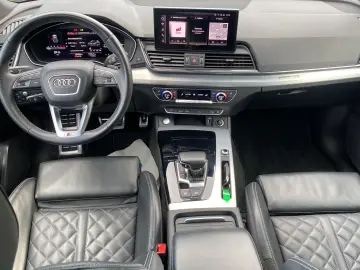AUDI Q5 40 TDI quattro S line Sport HeadUp Pano