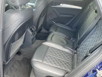 AUDI Q5 40 TDI quattro S line Sport HeadUp Pano