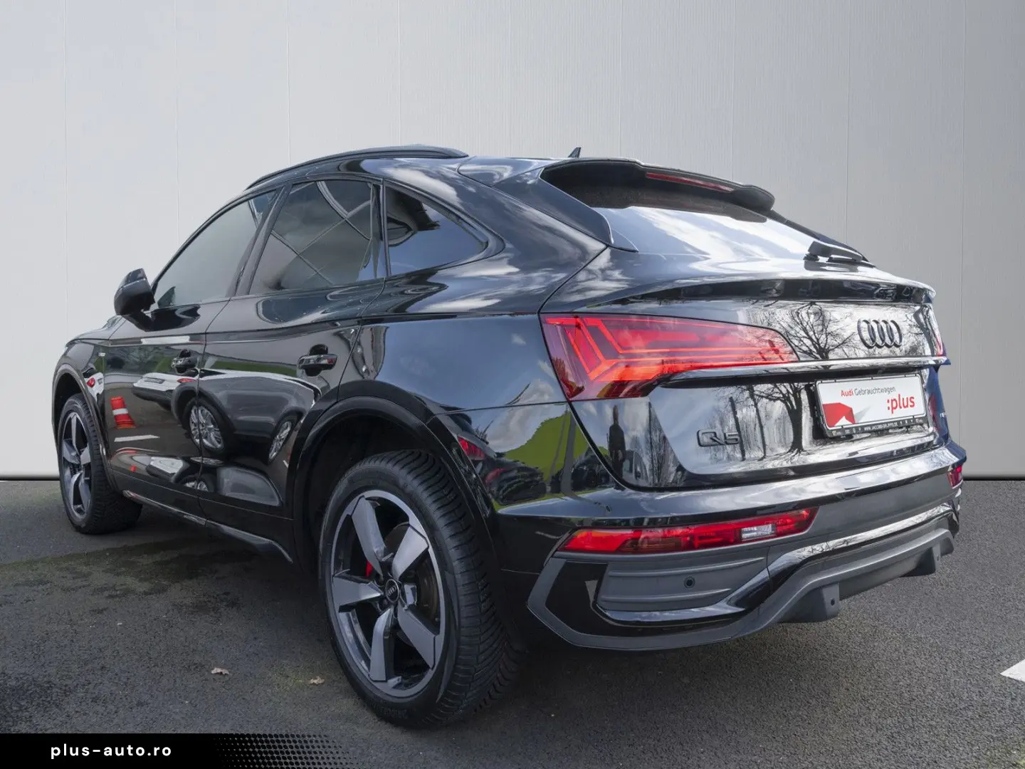 AUDI Q5 Sportback 40 TDI quattro S line Pano AHK Opti